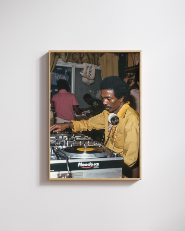 The Best Wall Art for a Home Bar or Bar Cart: Prints That Elevate the Space